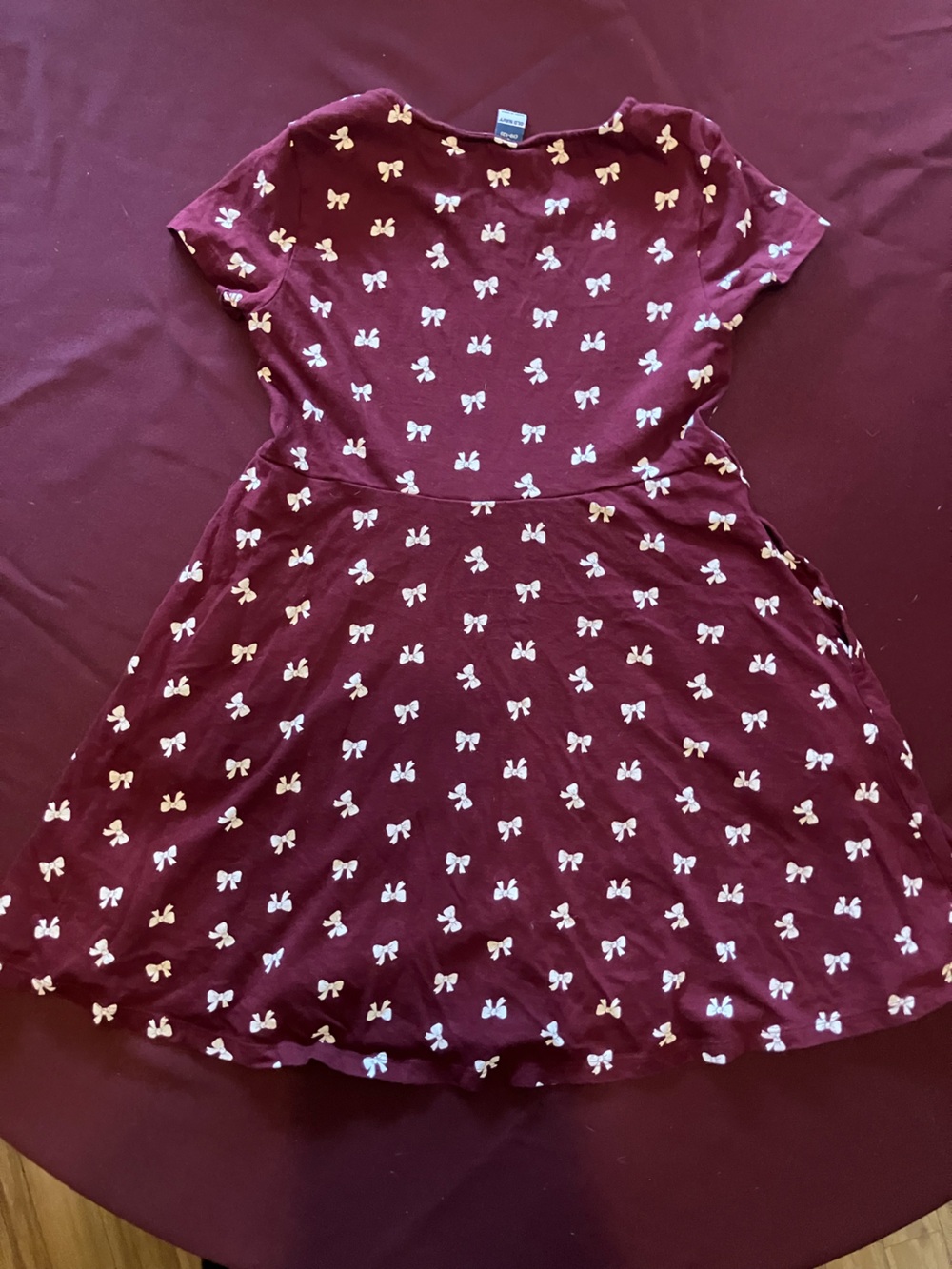 Old Navy Burgundy and White Bow-Print Top